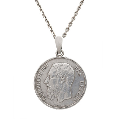 Stříbrný přívěsek s řetízkem, 5 Frank 1871
