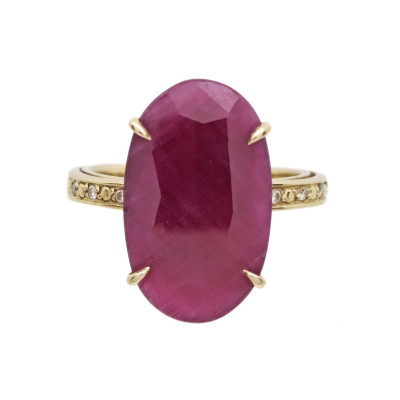 Zlatý prsten s přírodním rubínem 11 ct