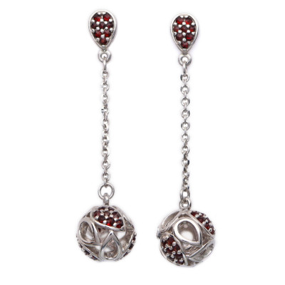 Stříbrné náušnice s českými granáty