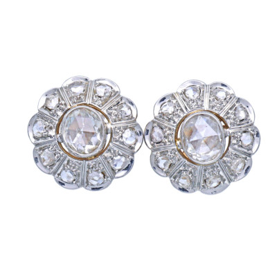 Zlaté náušnice s diamanty